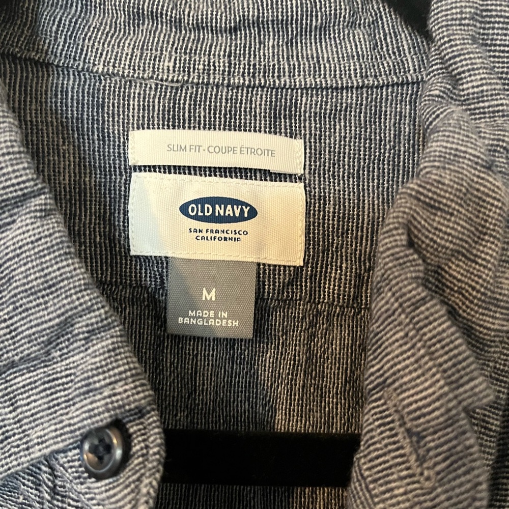 Old Navy Button Up Shirt - Picture 5 of 5